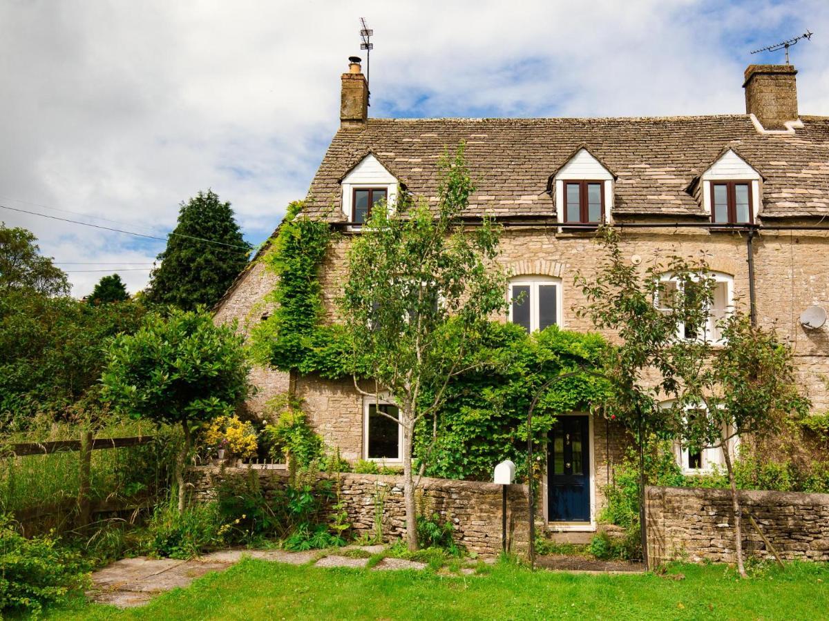 Field View Cirencester Exterior foto