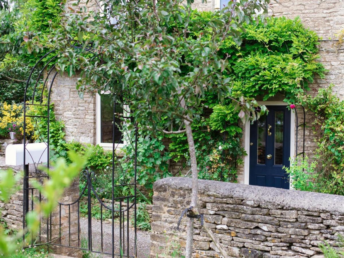 Field View Cirencester Exterior foto
